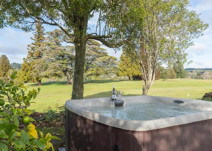 Villa Above Par Golf Course With Hot Tub 4bd3bth *