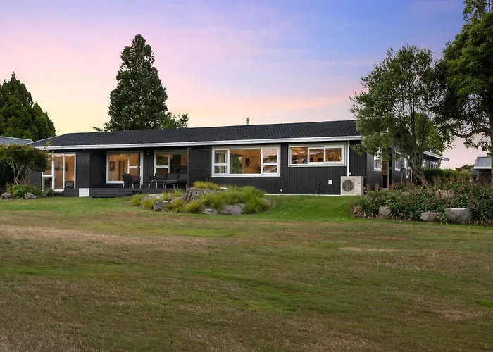 Villa Above Par Golf Course With Hot Tub 4bd3bth *